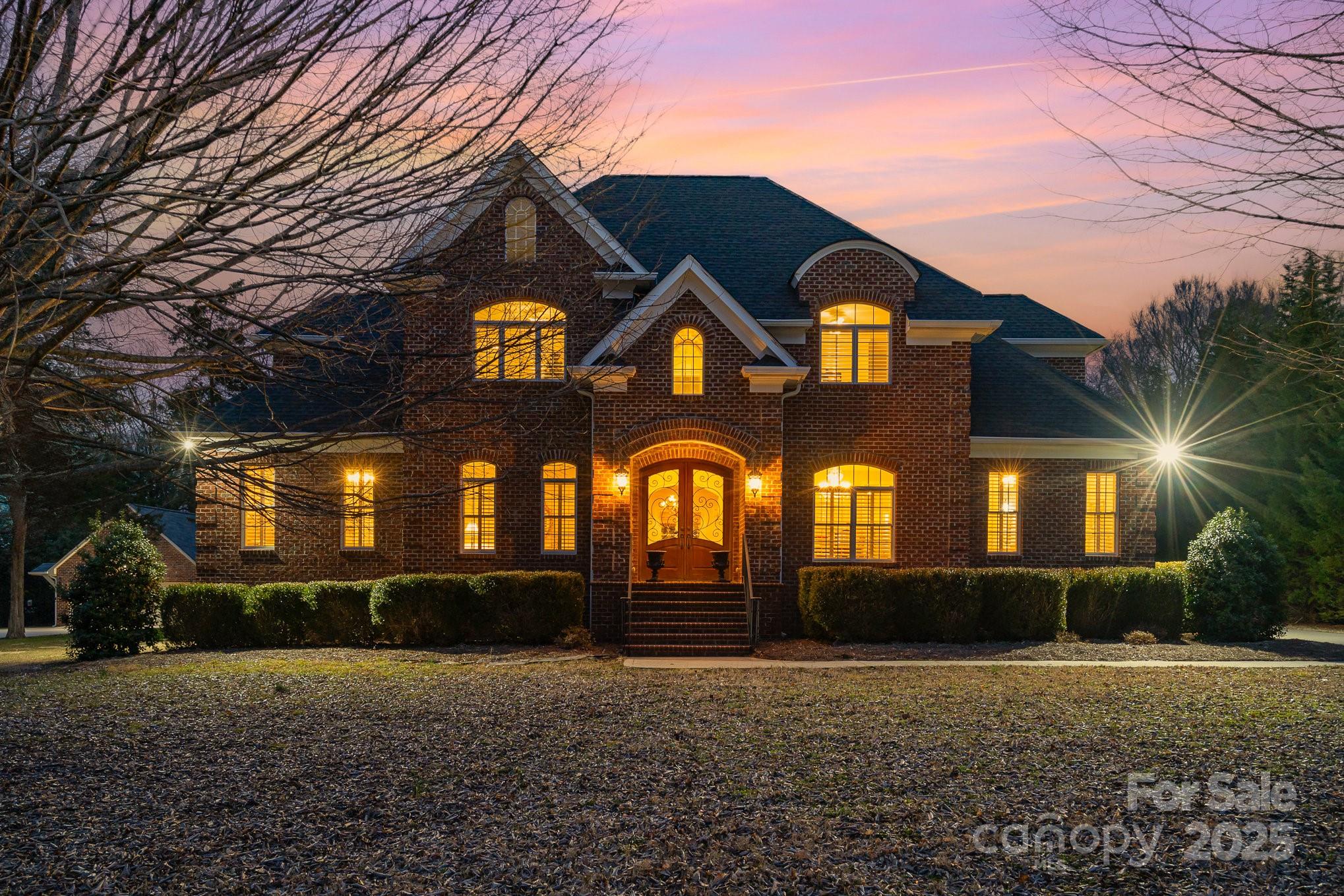 4421 Windwood Circle