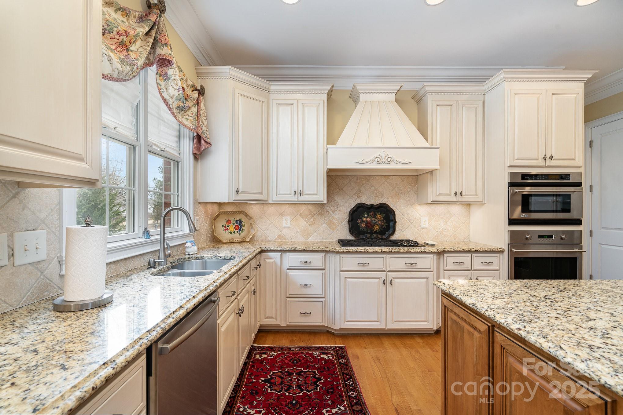 Windwood Circle - Residential