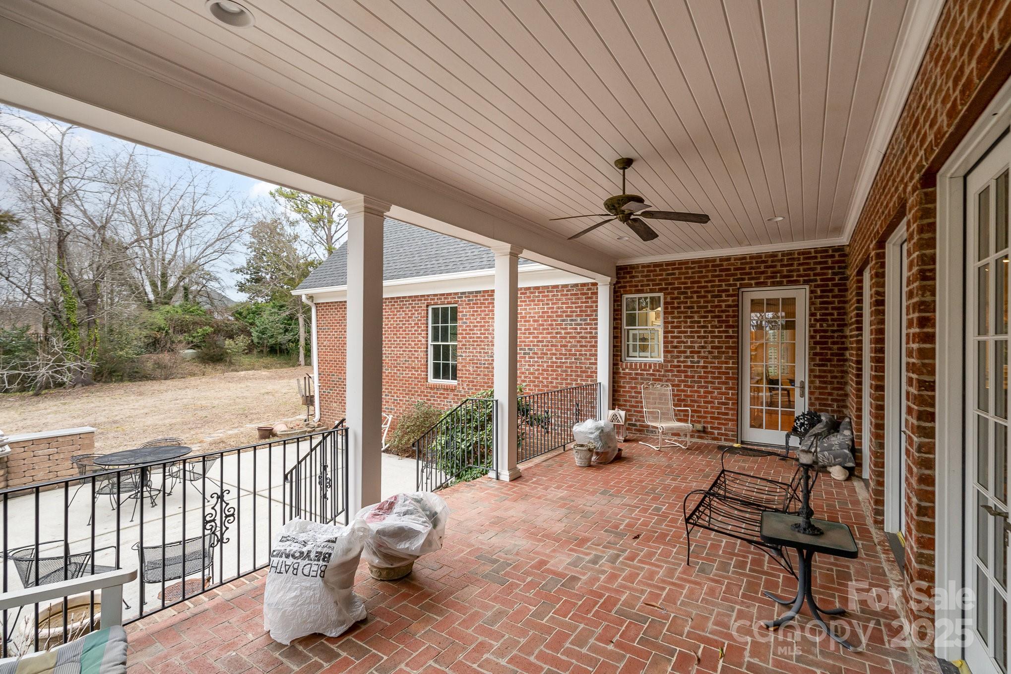 Windwood Circle - Residential