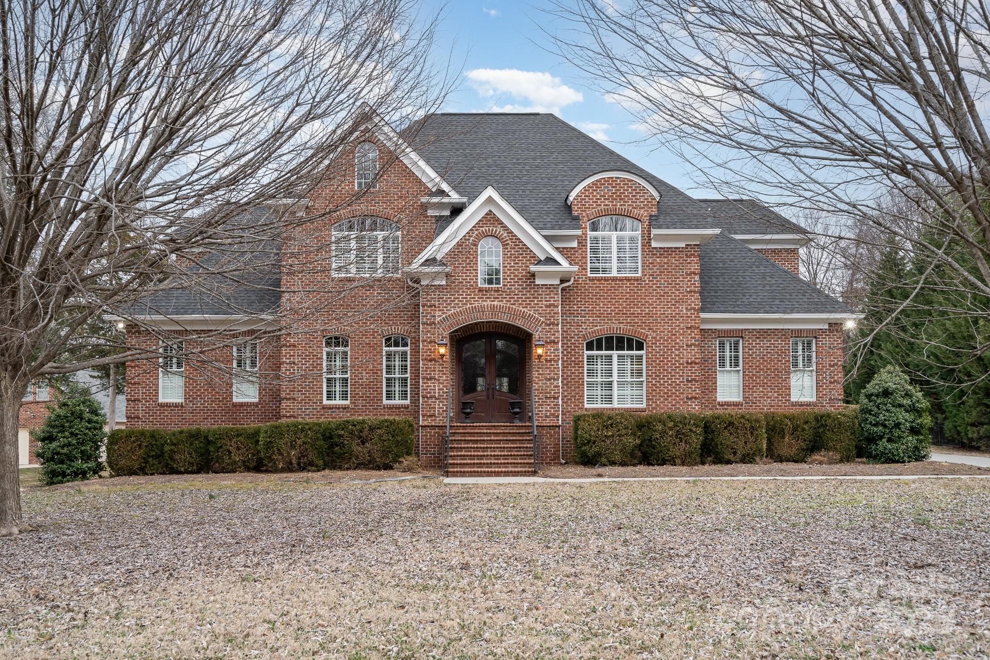 Windwood Circle - Residential