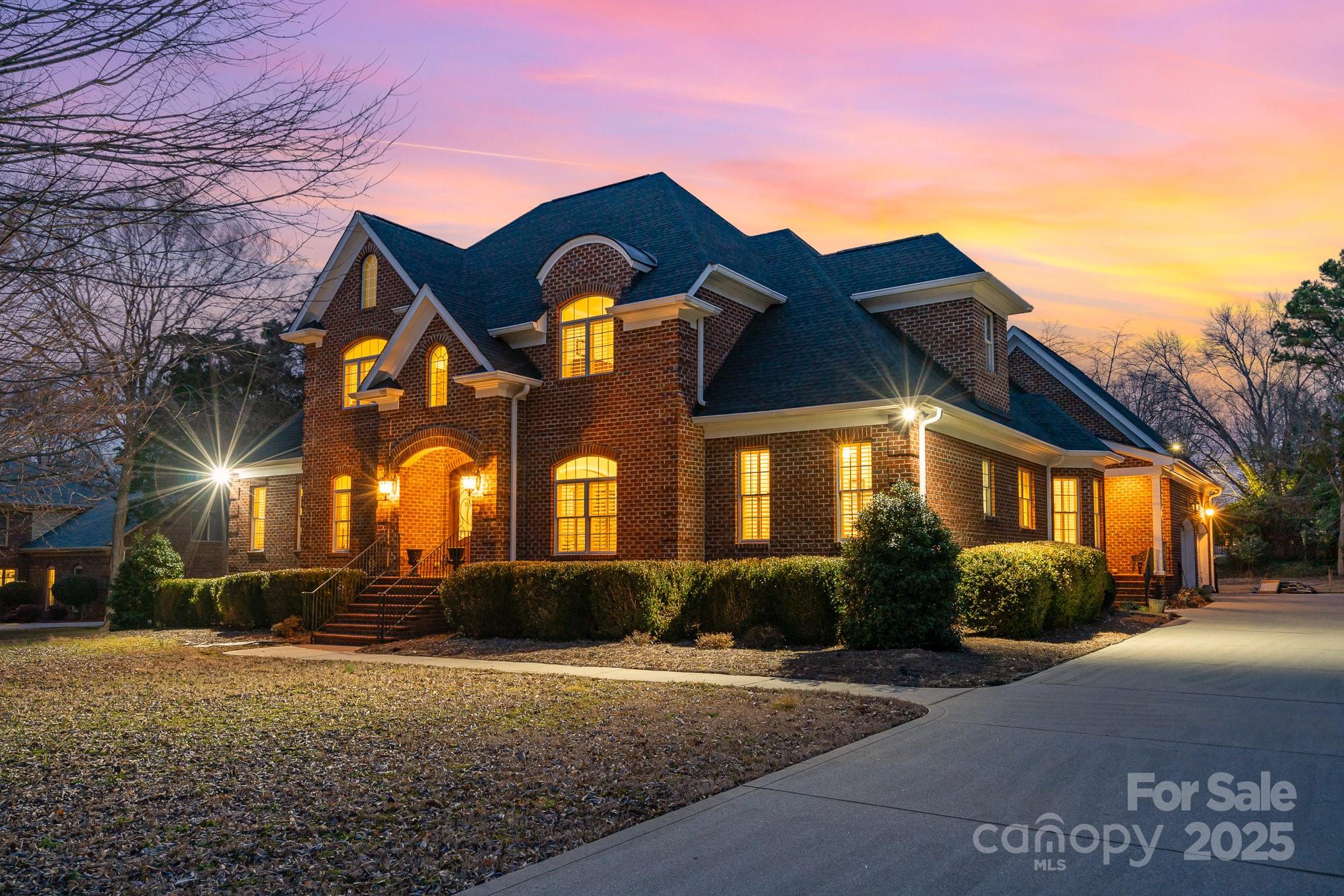 Windwood Circle - Residential