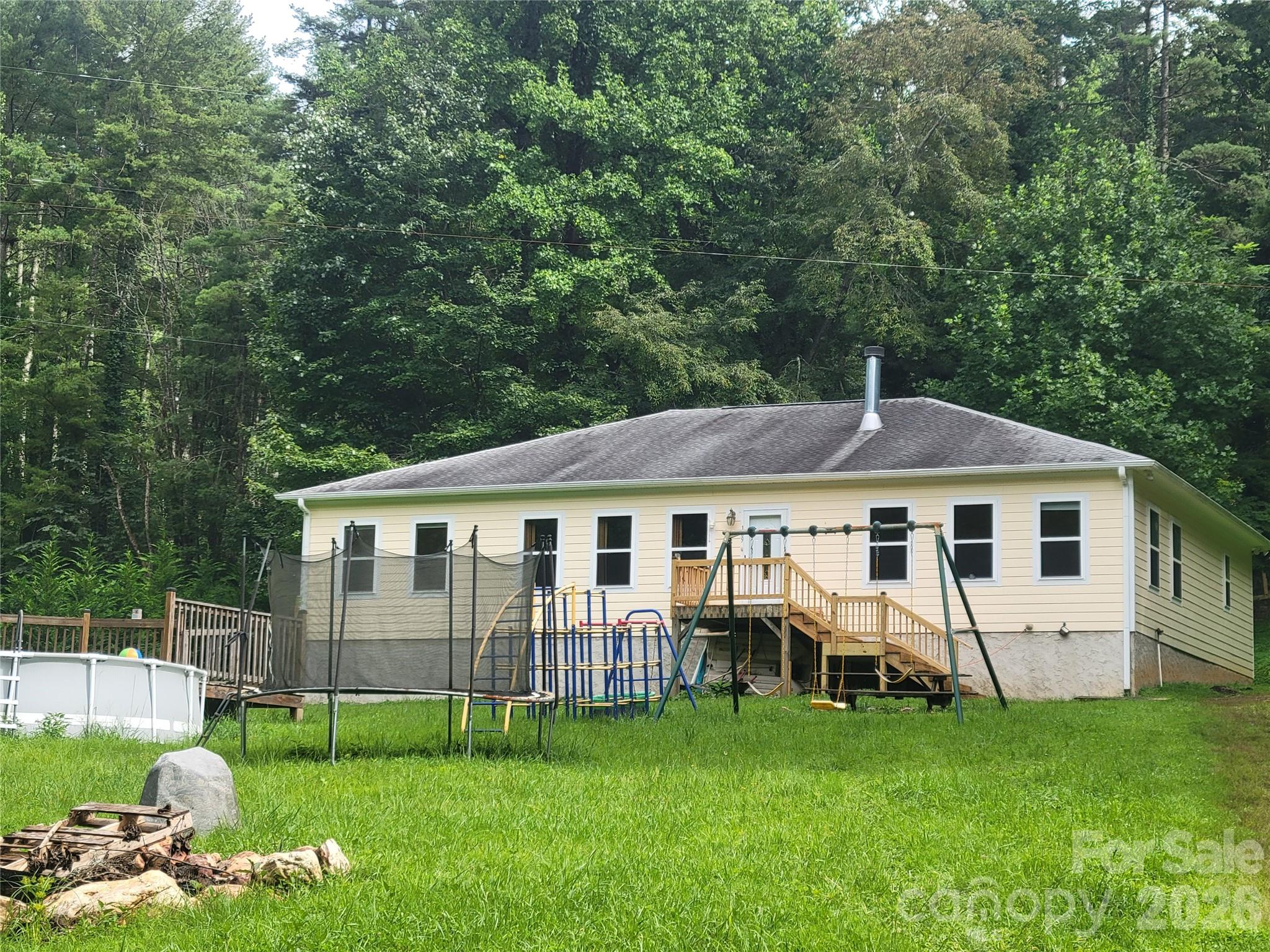169 Roadrunner Drive
