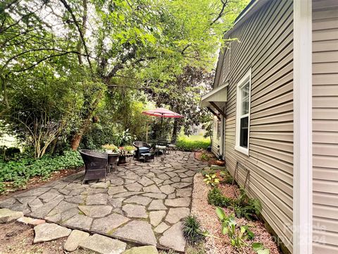 A home in Hendersonville