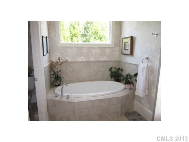 Laurel Creek - Residential