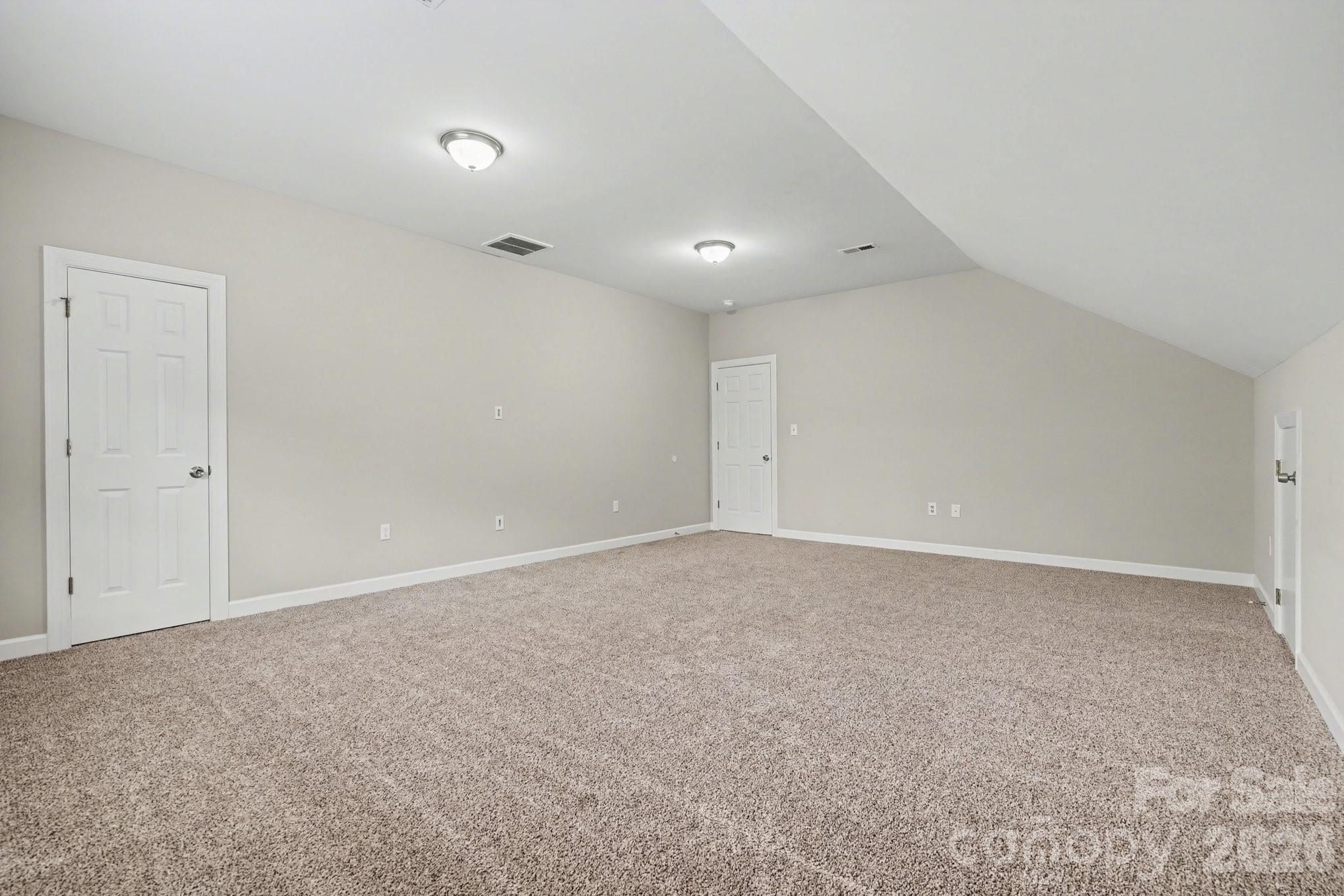 Hunters Pointe - Residential