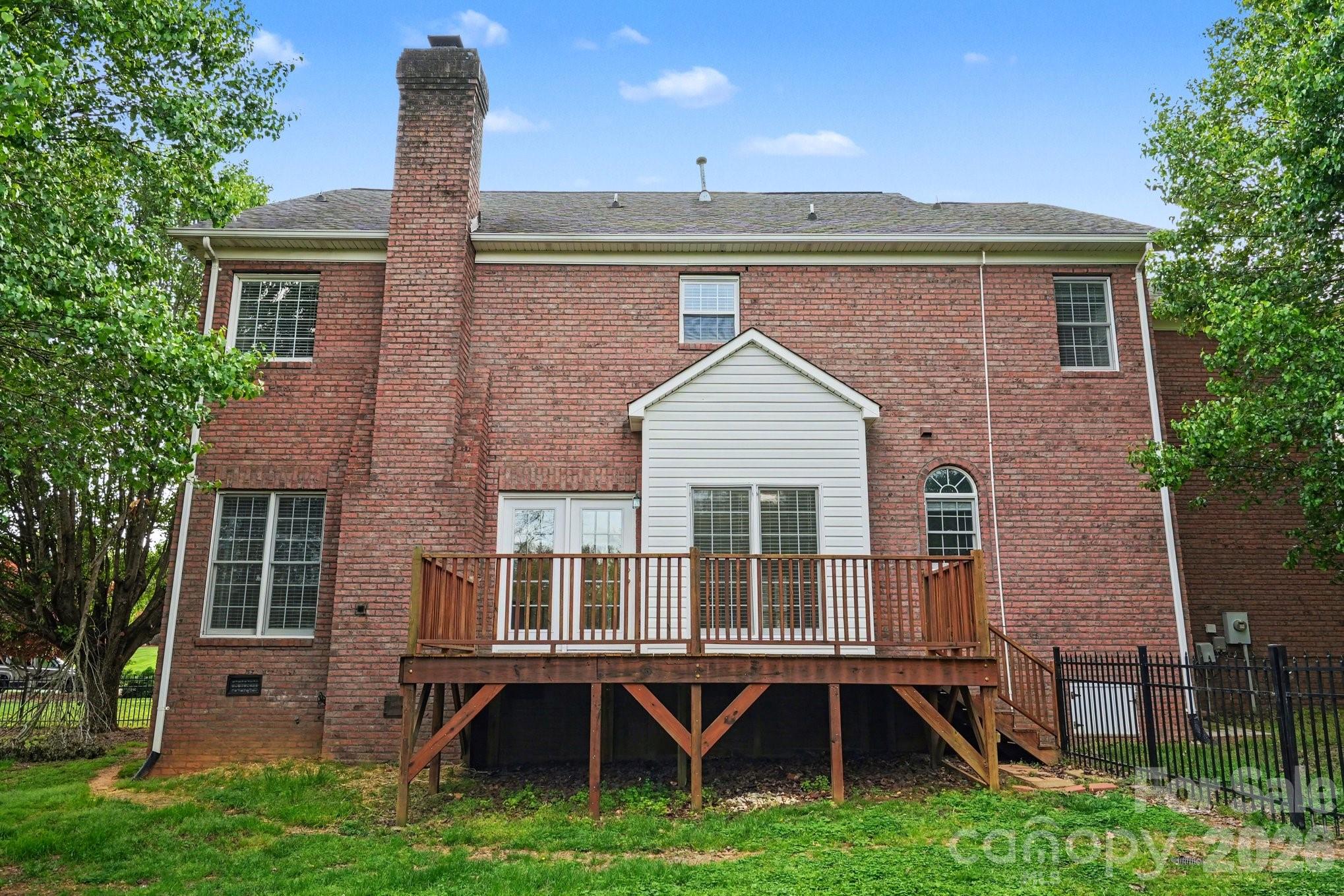 Hunters Pointe - Residential