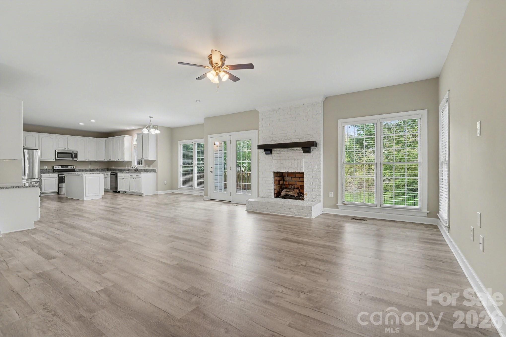 Hunters Pointe - Residential