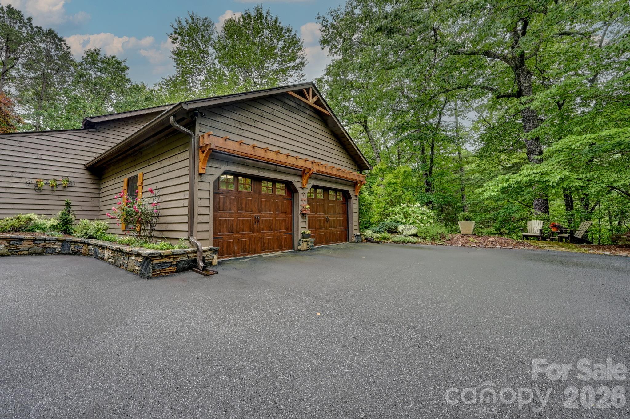 29 Shadow Brook Drive