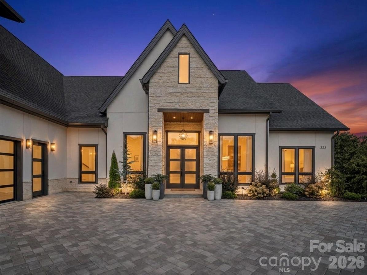 323 Chukar Way