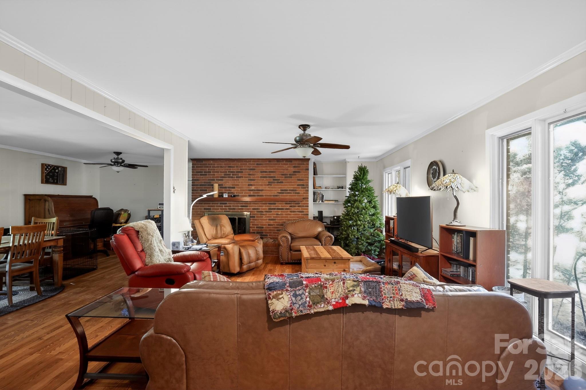 186 Catherine Drive