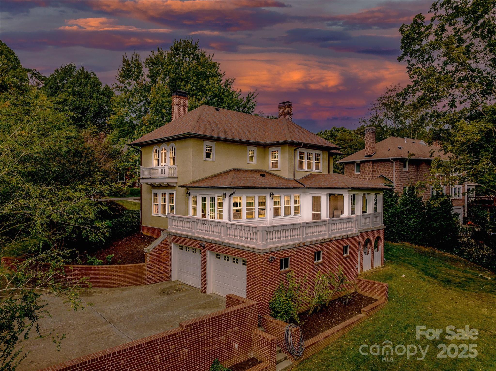 8 N Kensington Road