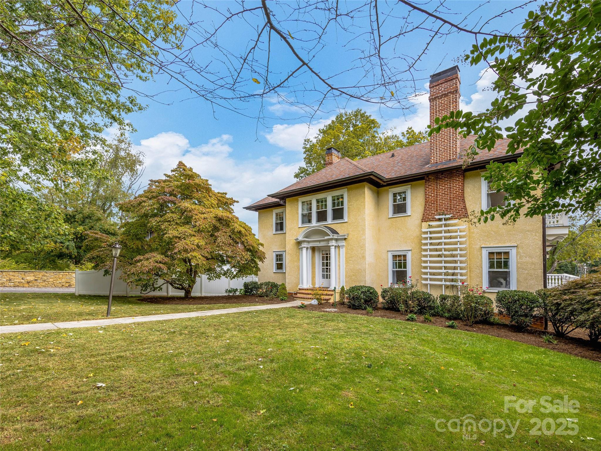 8 N Kensington Road