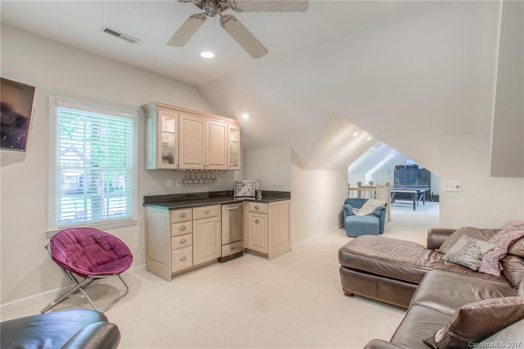 Country Club Hills - Residential