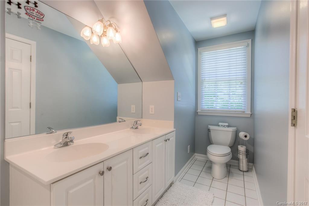 Country Club Hills - Residential