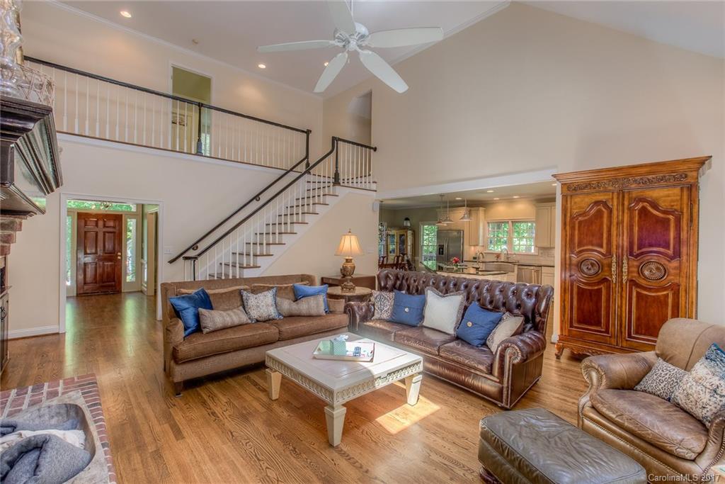 Country Club Hills - Residential