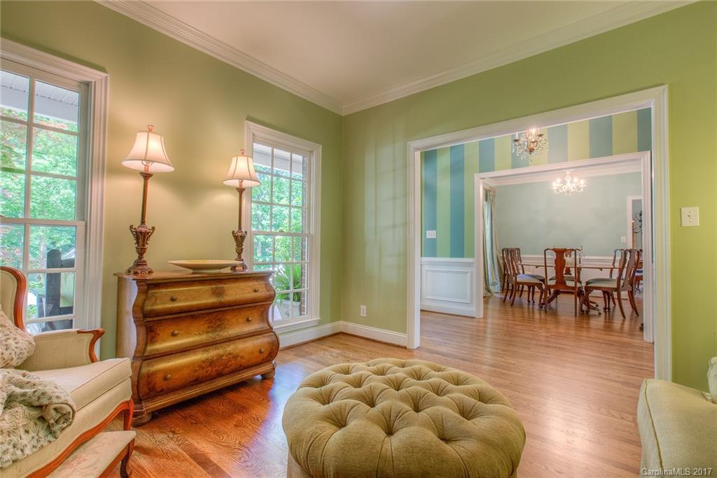 Country Club Hills - Residential