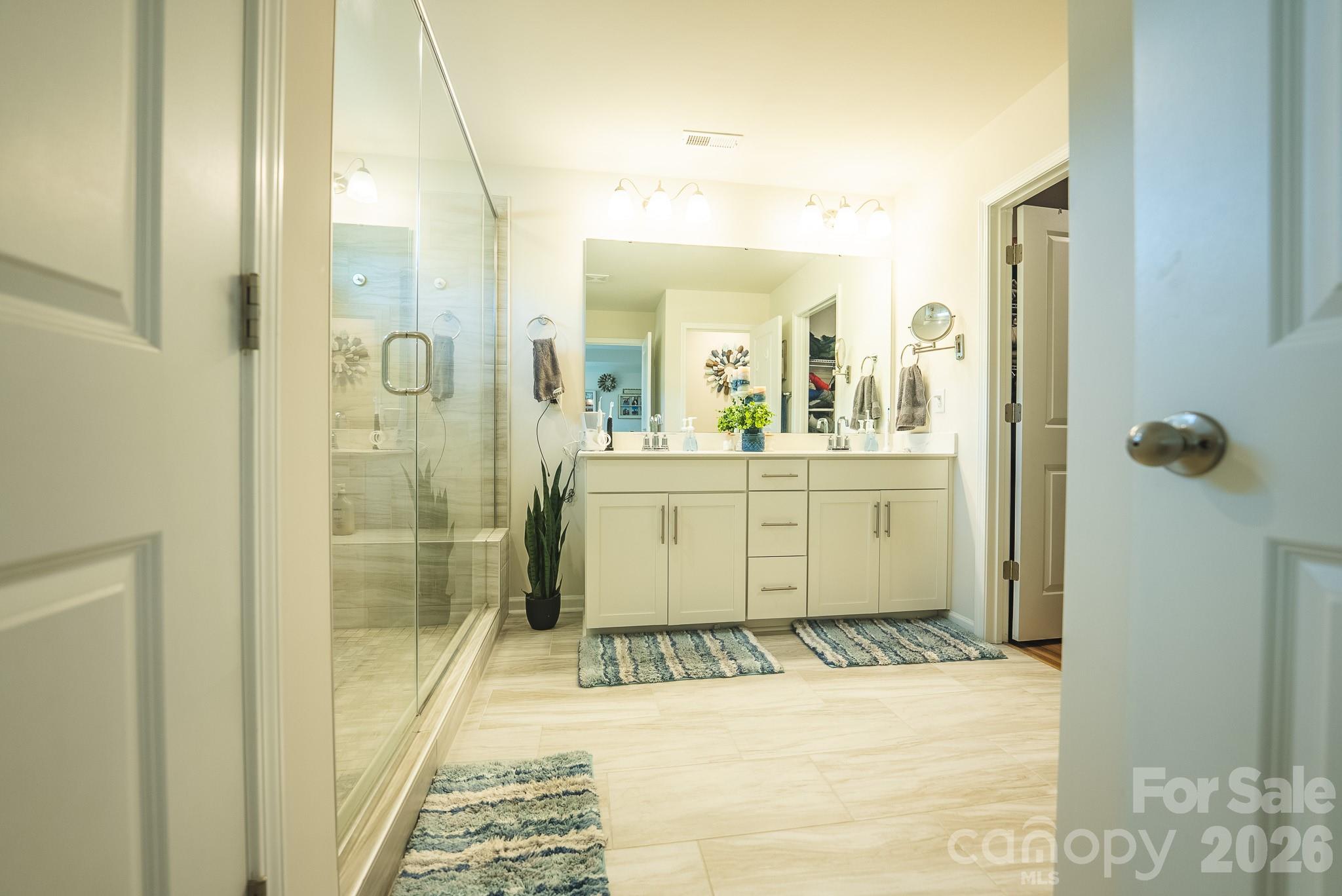 Falls Cove At Lake Norman - Residential