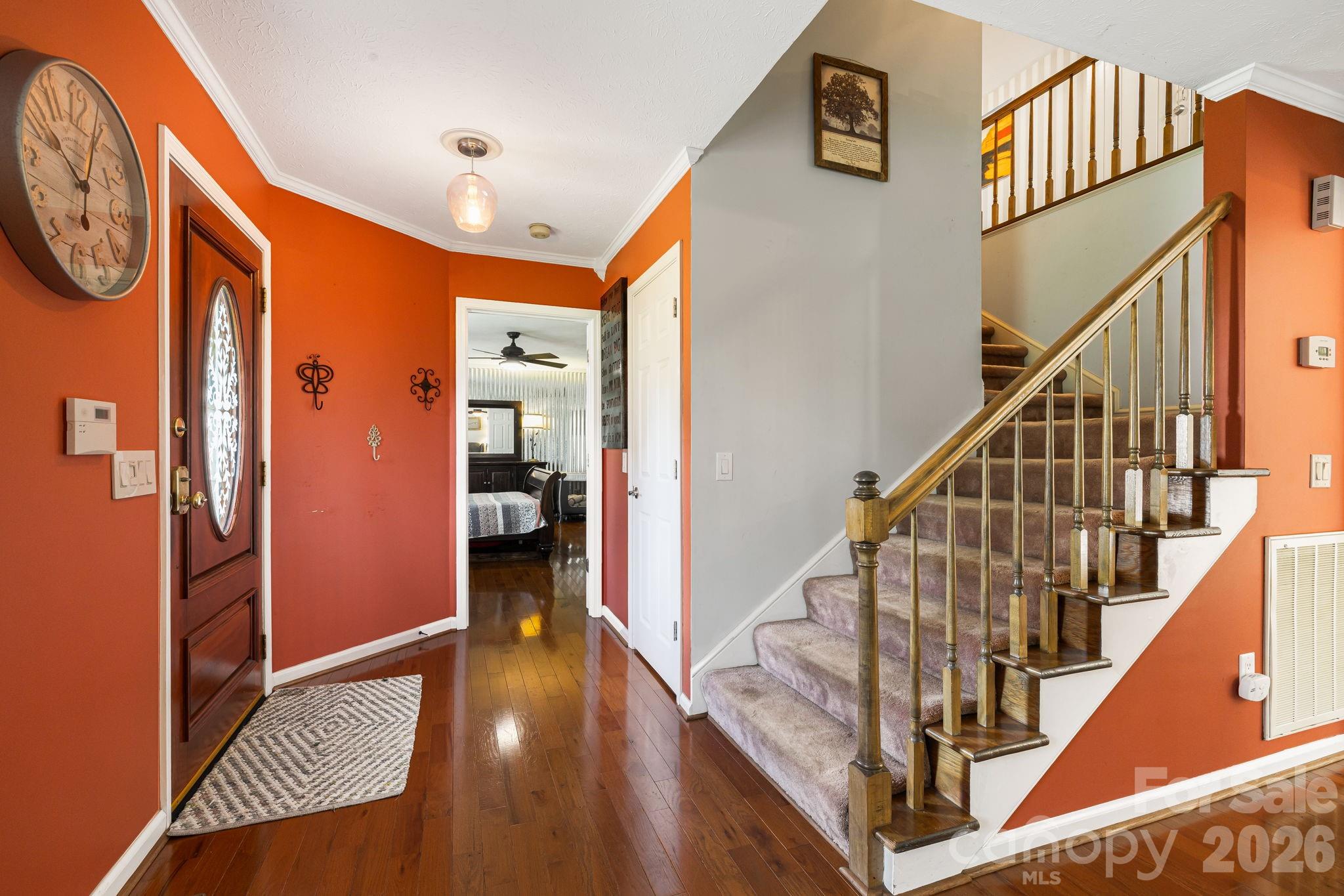 318 Sharon Avenue NW