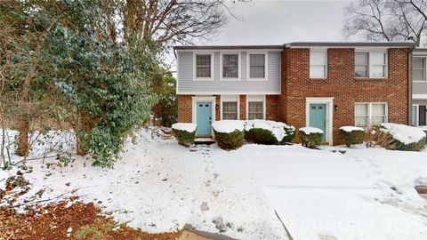 Photo of 1211 Scaleybark Road, Charlotte, NC 28209 (MLS # 4343308)
