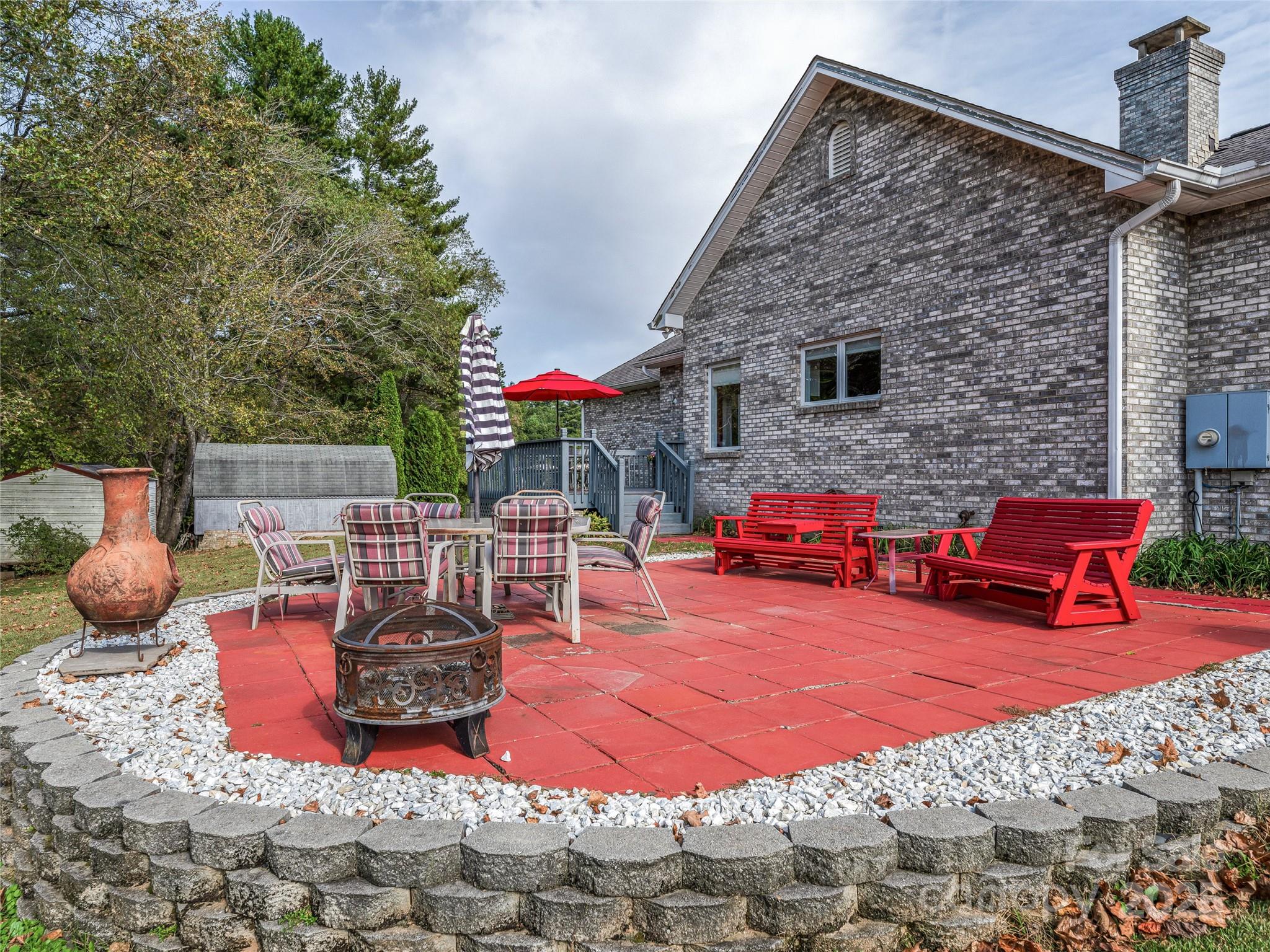 8124 Boylston Highway