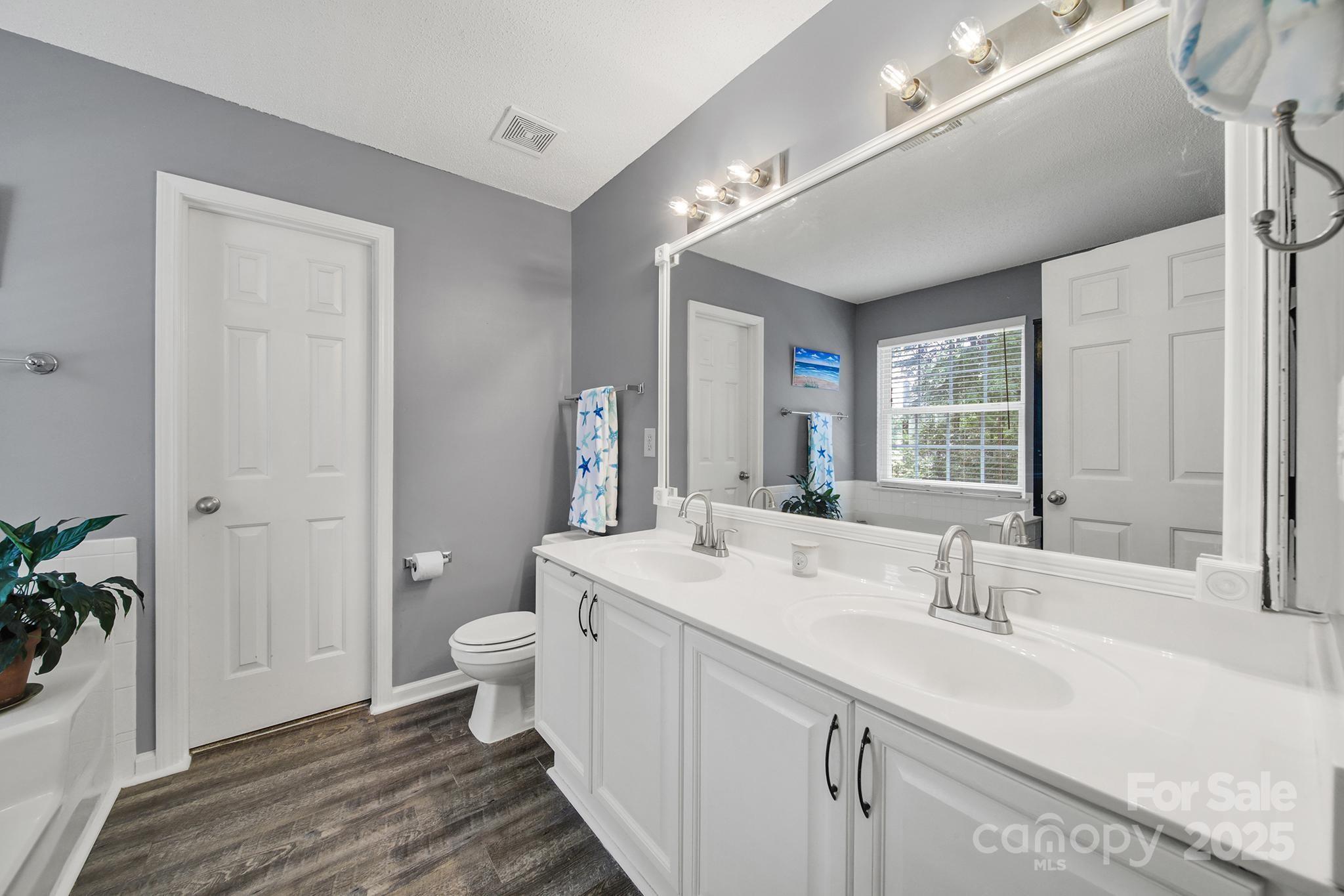 Knightsbridge - Residential