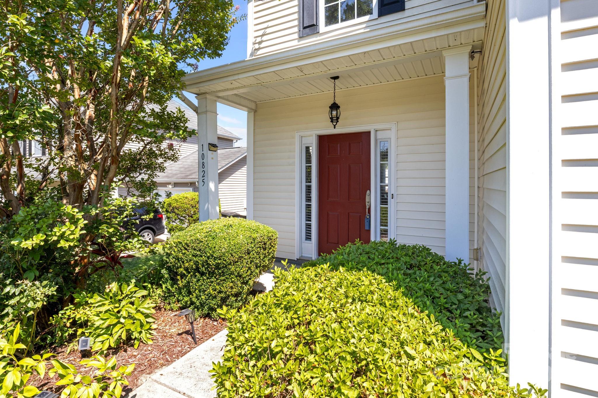 10825 Traders Court