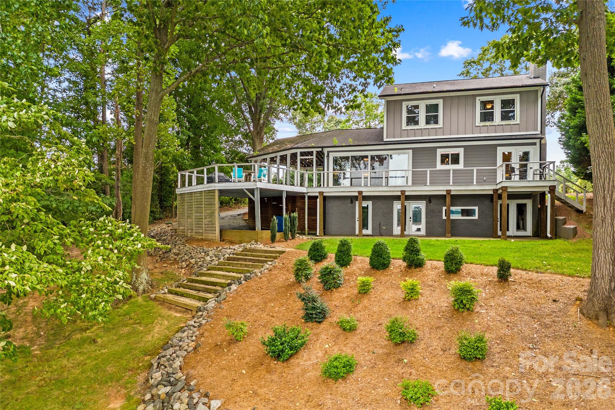 9598 Riviera Drive