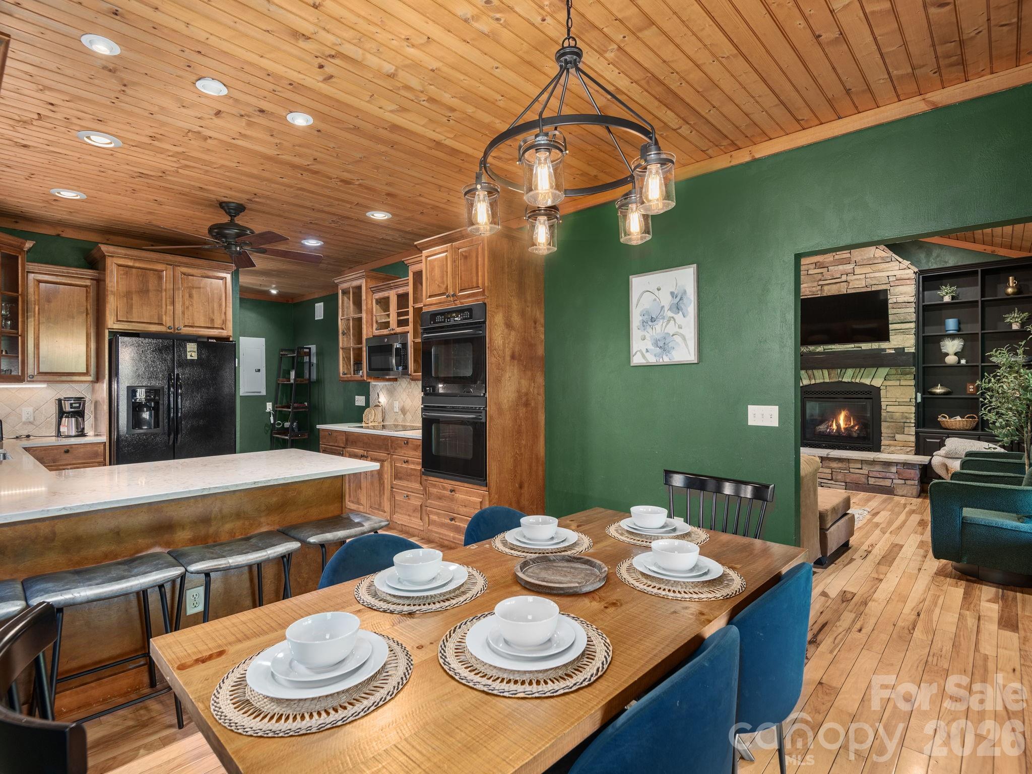 Laurel Ridge - Residential