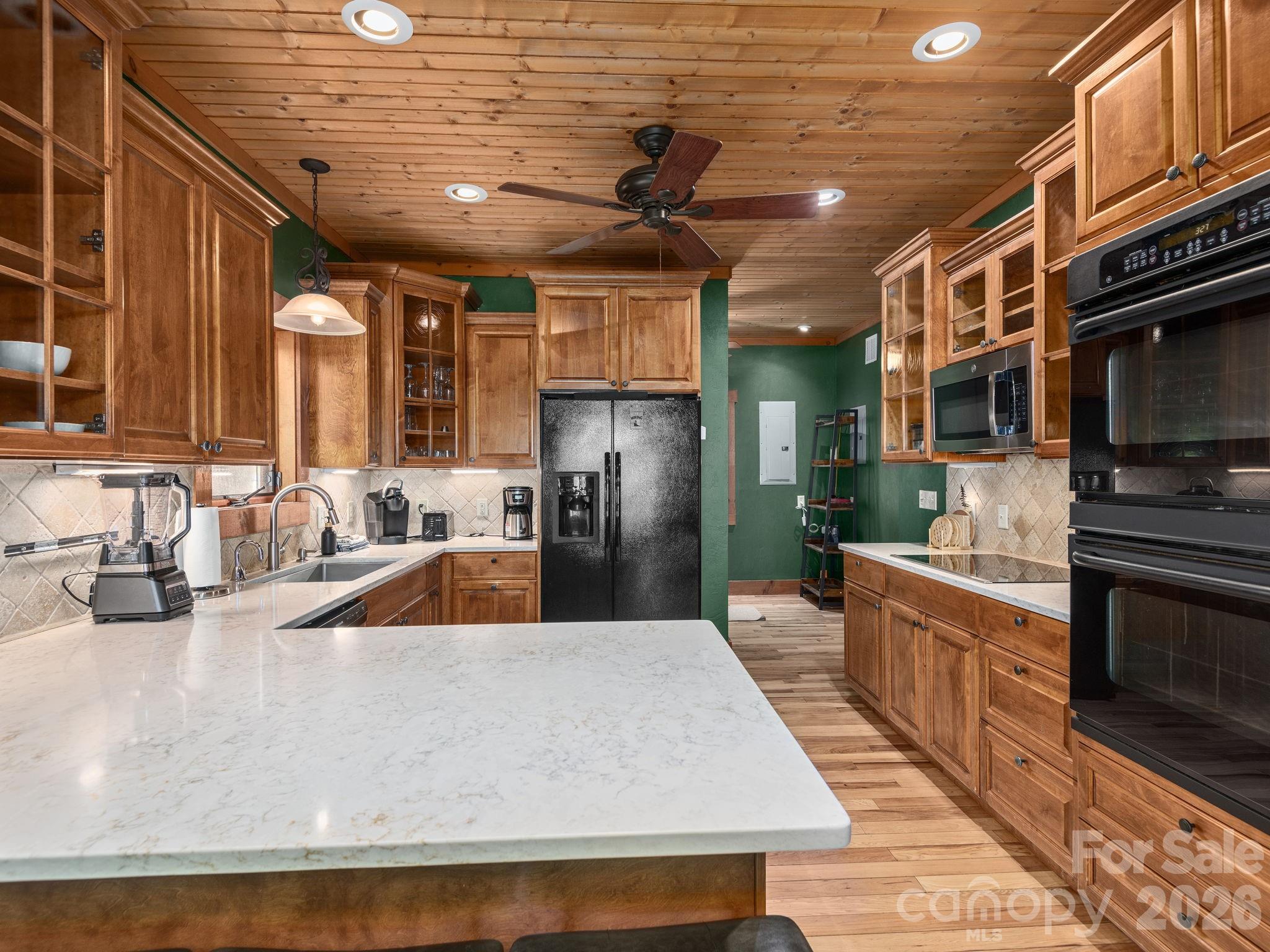 Laurel Ridge - Residential