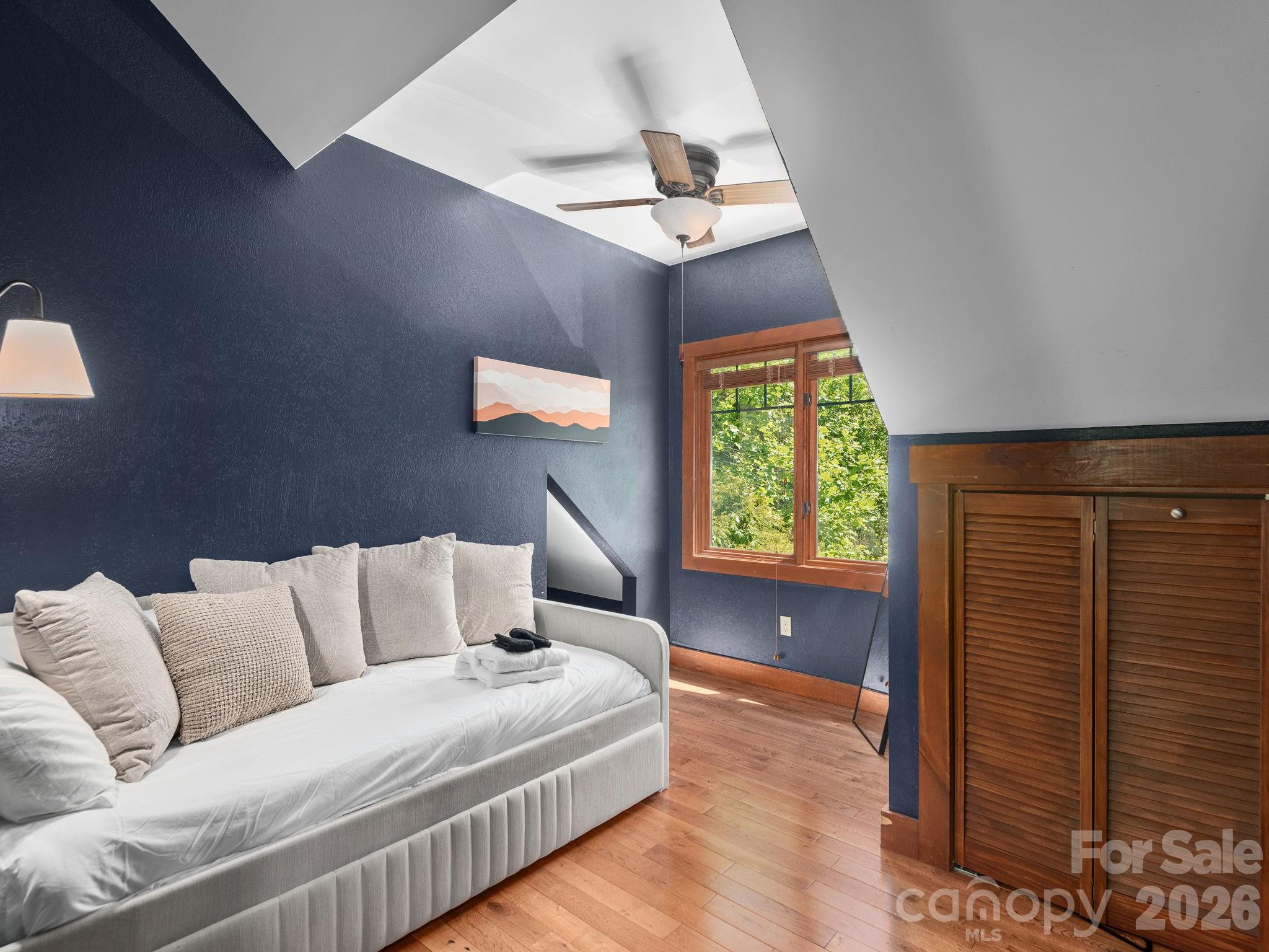 Laurel Ridge - Residential