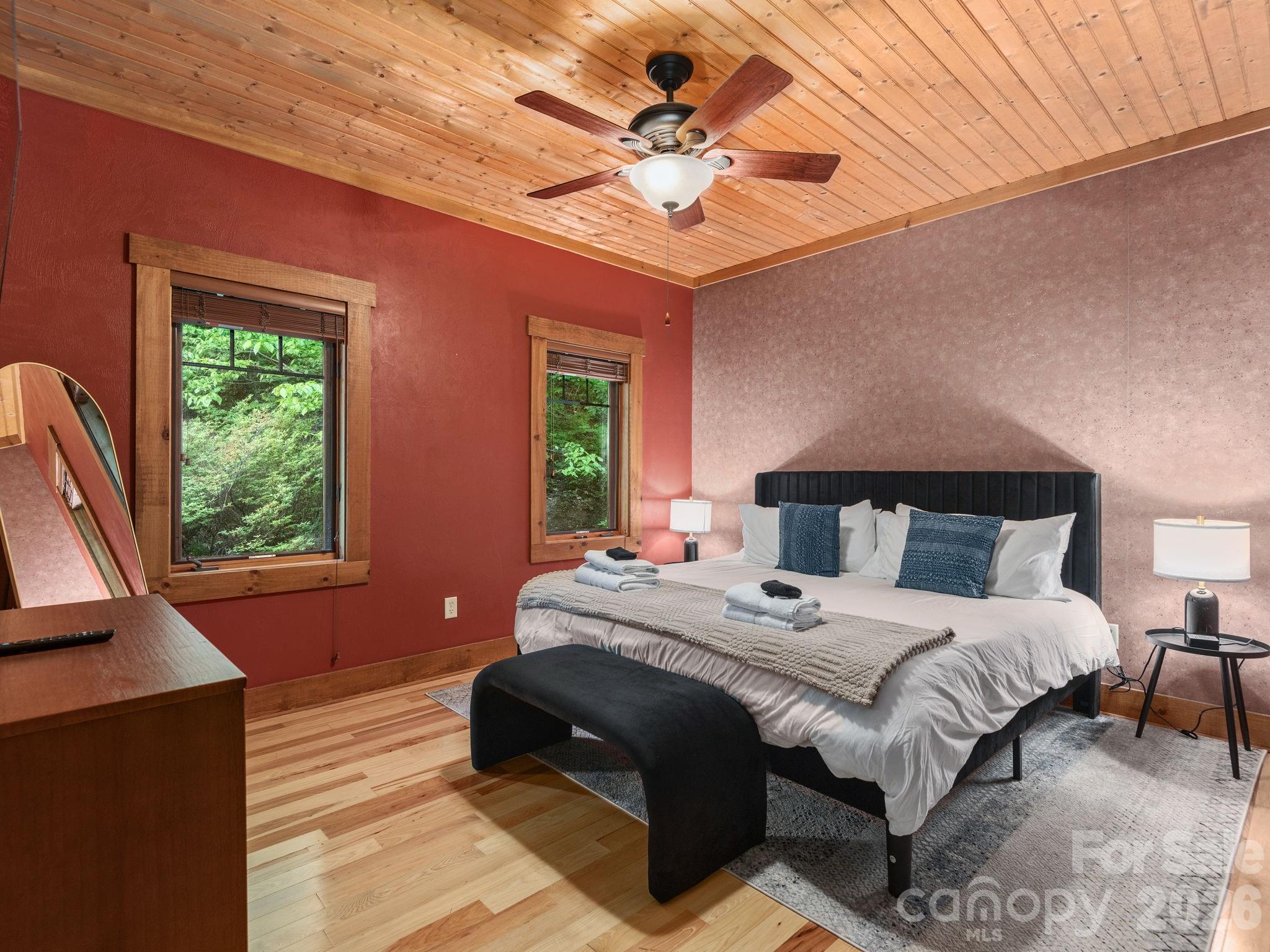 Laurel Ridge - Residential