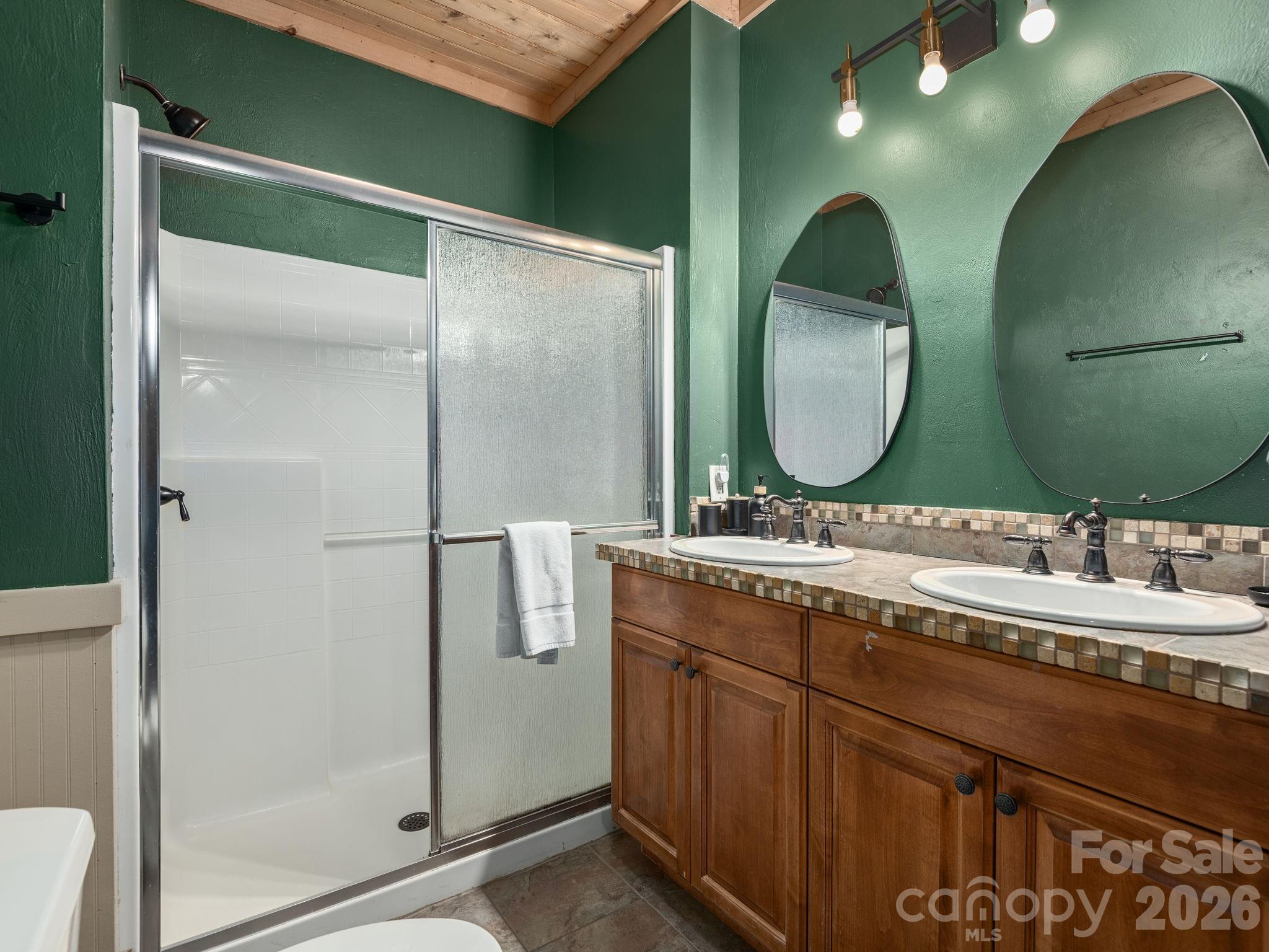 Laurel Ridge - Residential