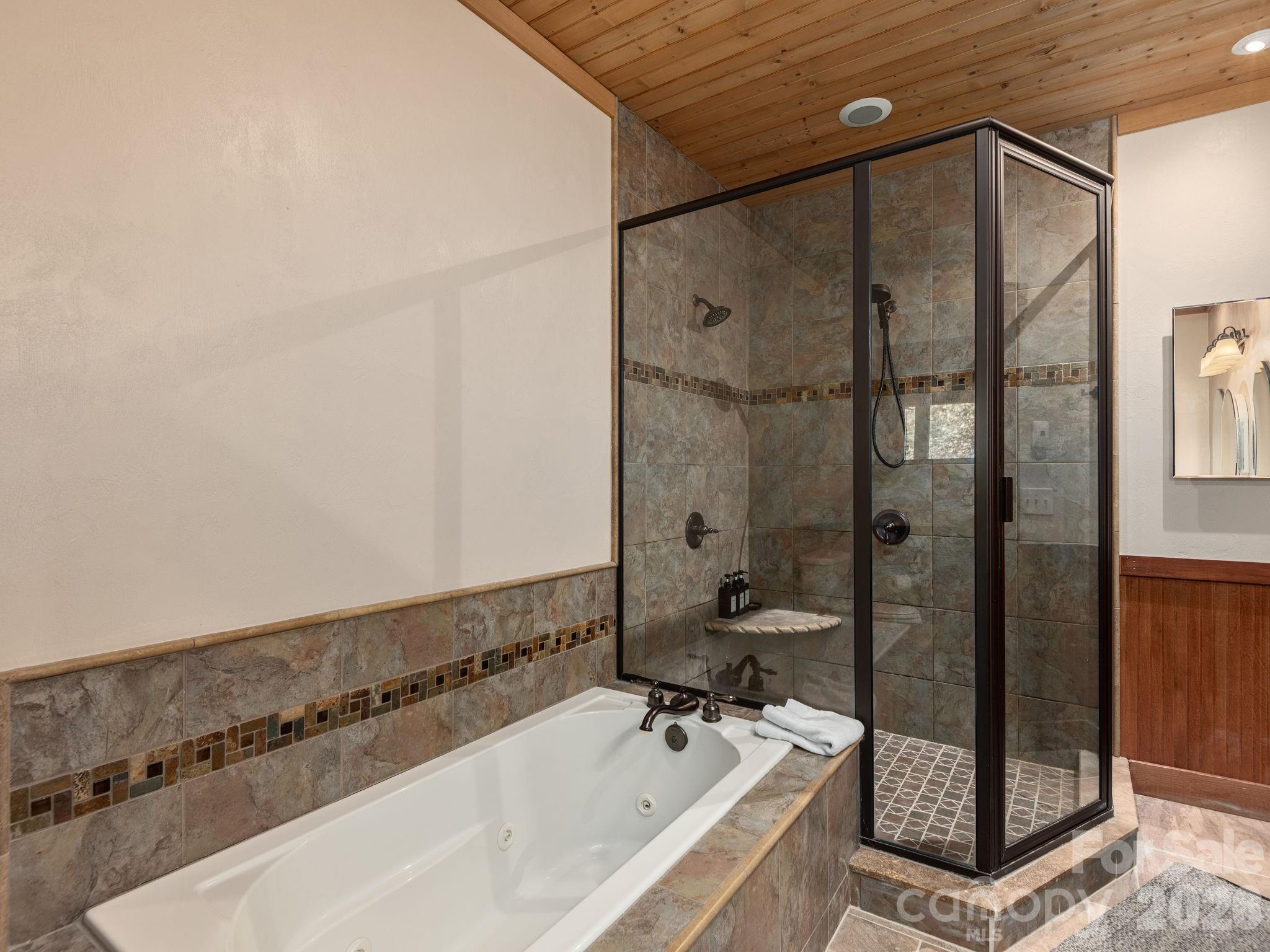 Laurel Ridge - Residential