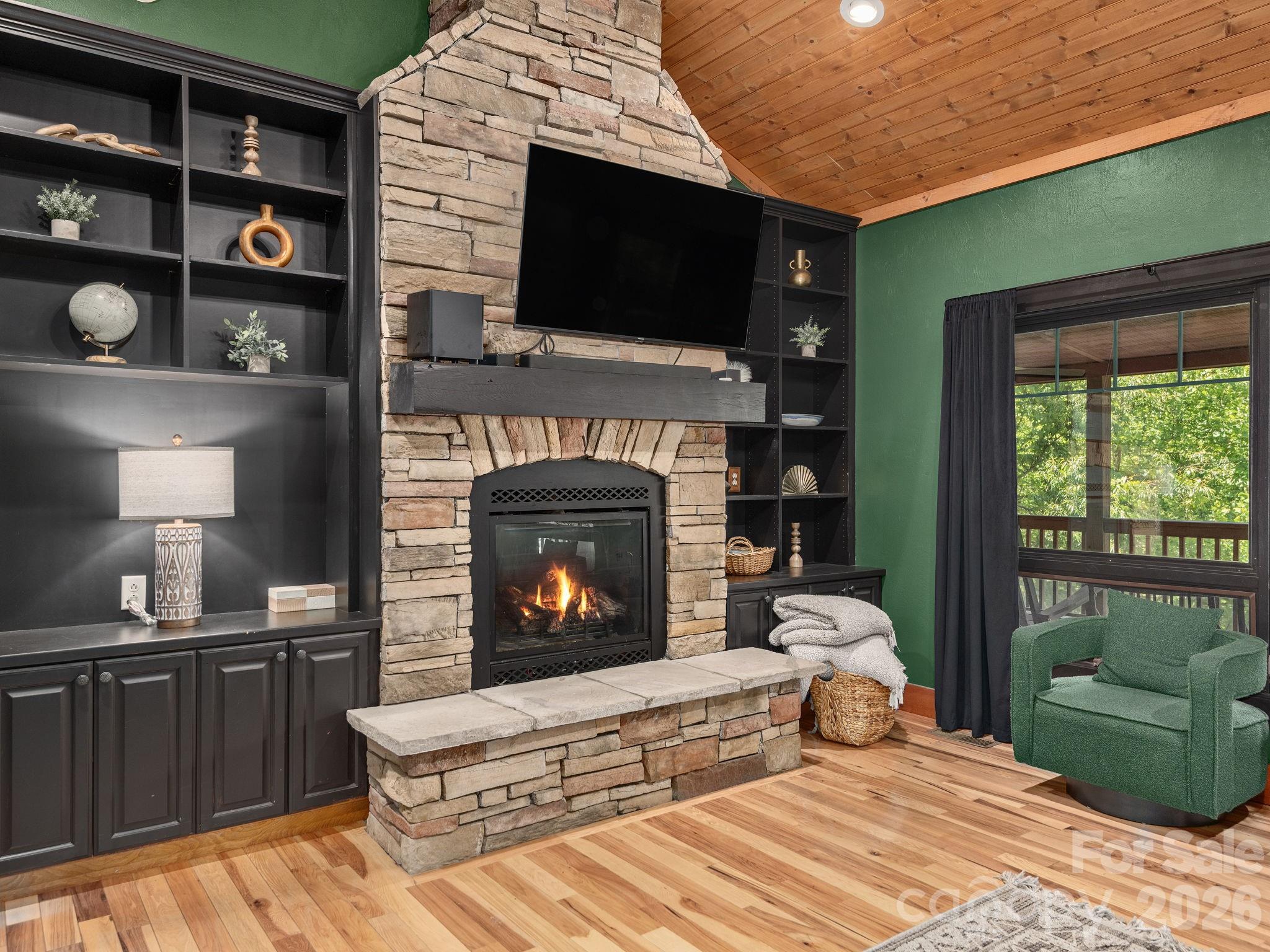 Laurel Ridge - Residential