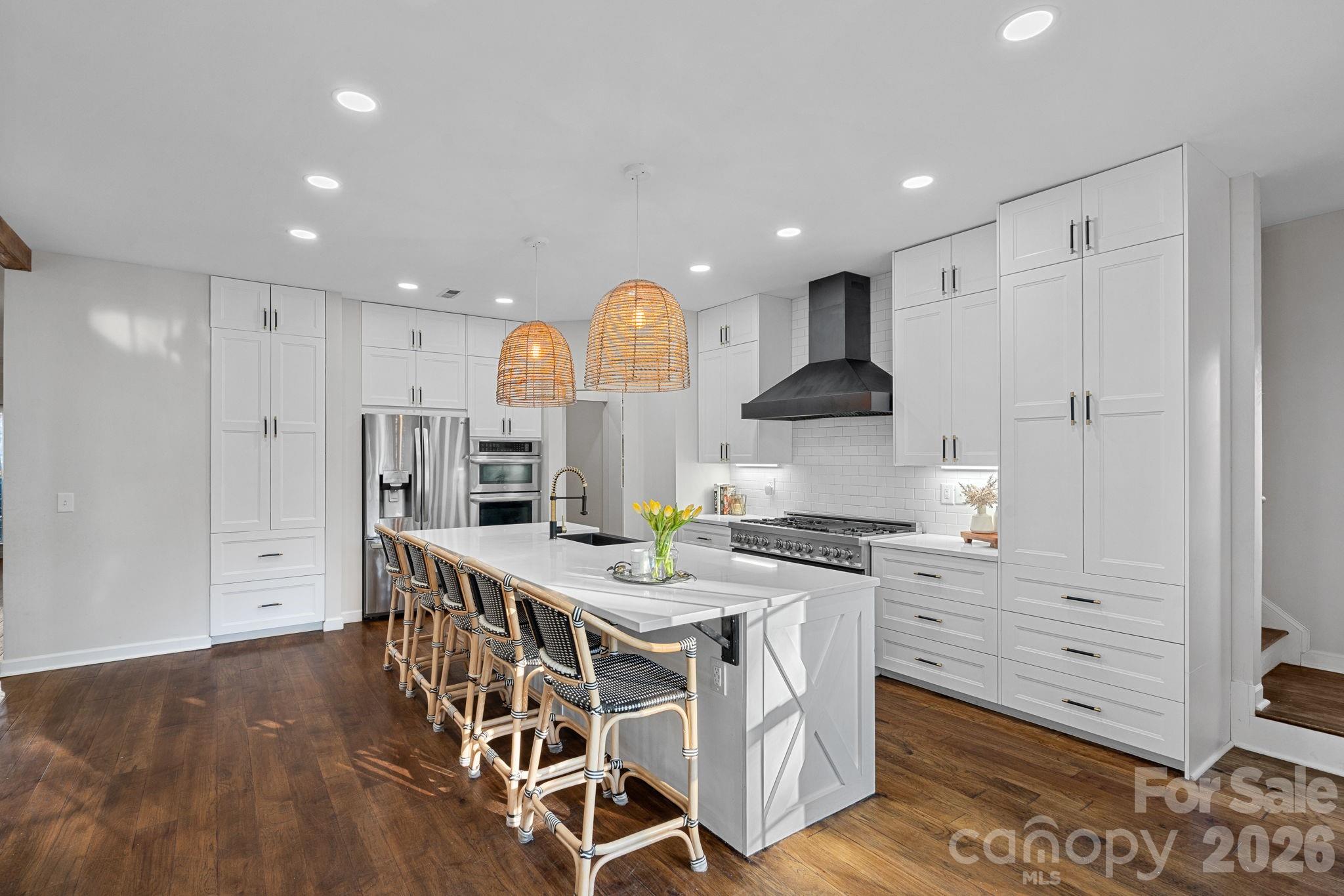 6110 Flowergate Lane