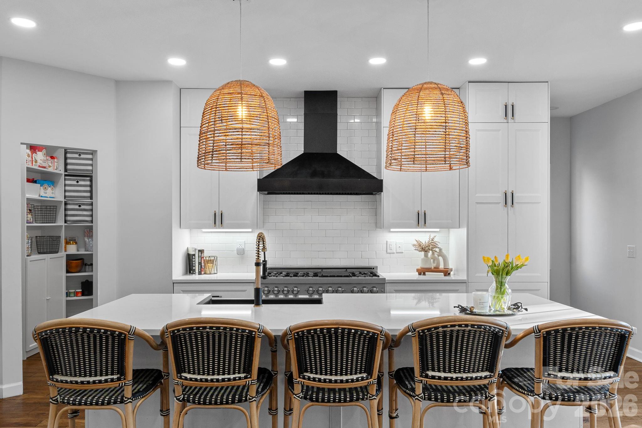 6110 Flowergate Lane