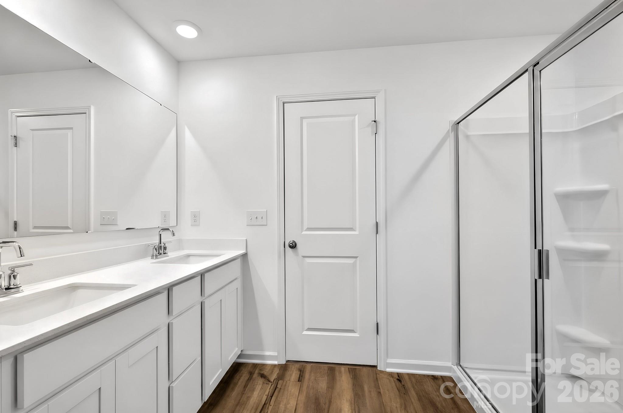Oxford Glen - Residential