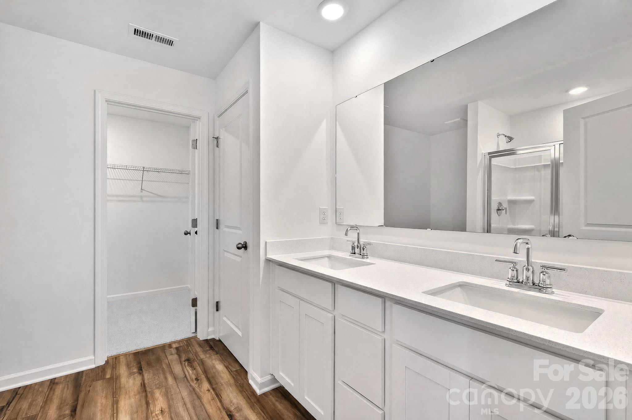 Oxford Glen - Residential