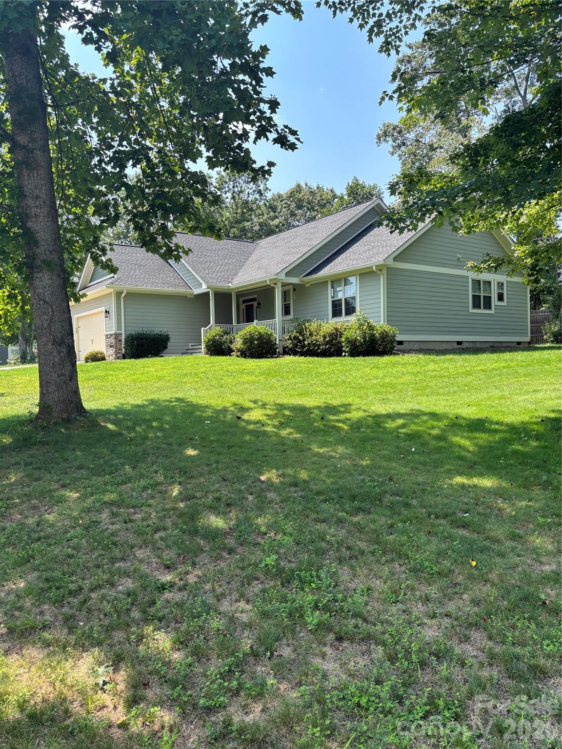 14 Wood Path Lane