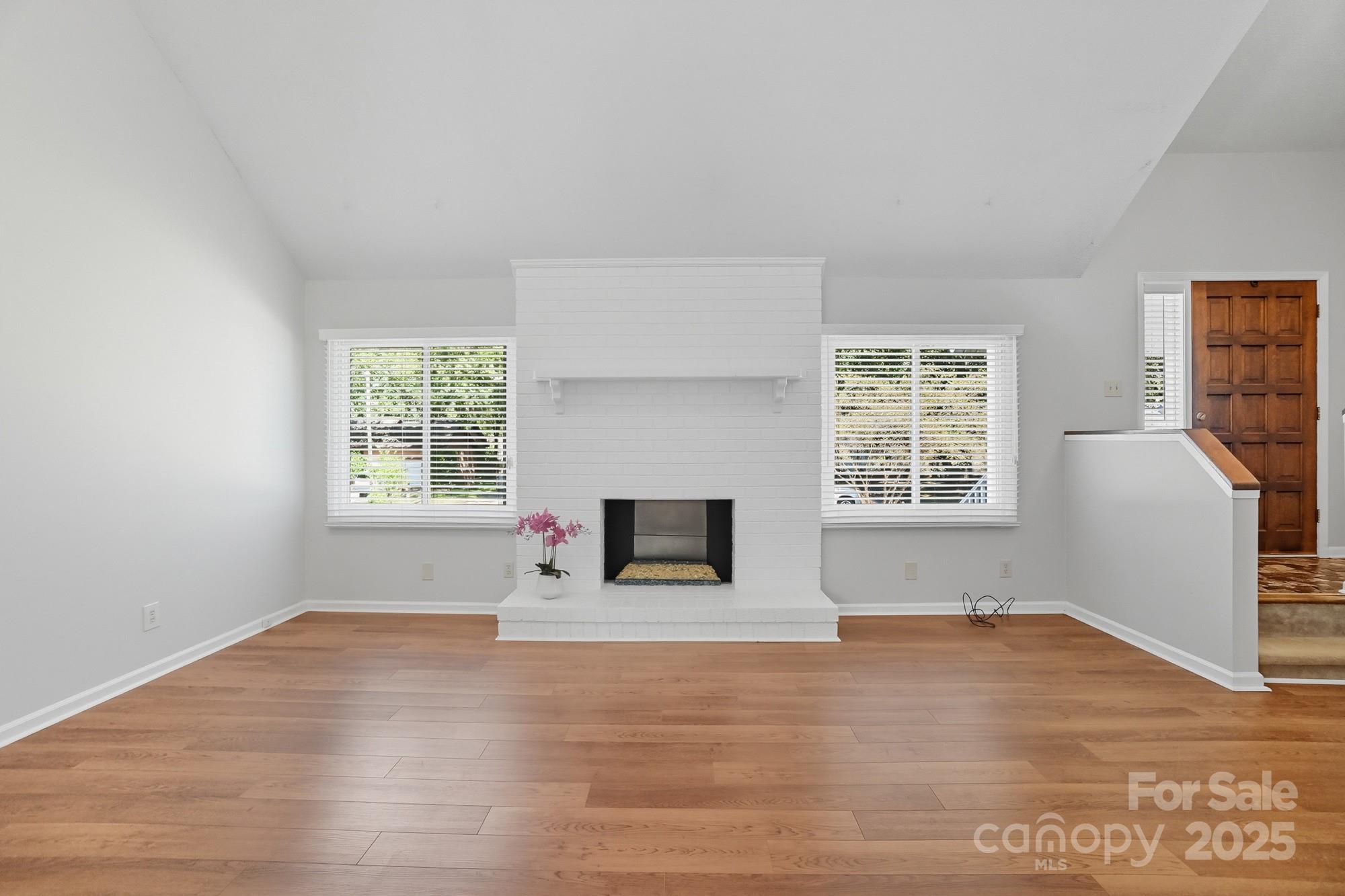 1136 Cameo Court