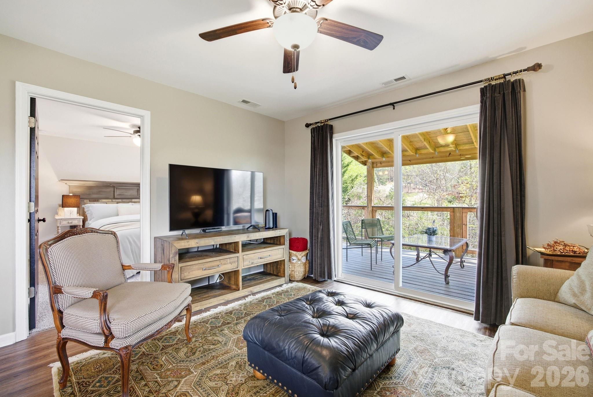 Lillie Farm Cove - Residential