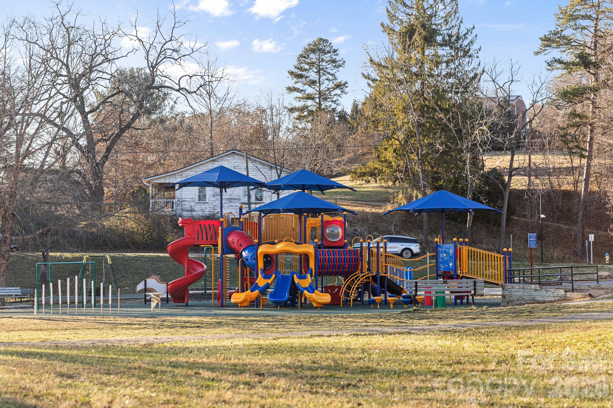 Lillie Farm Cove - Residential