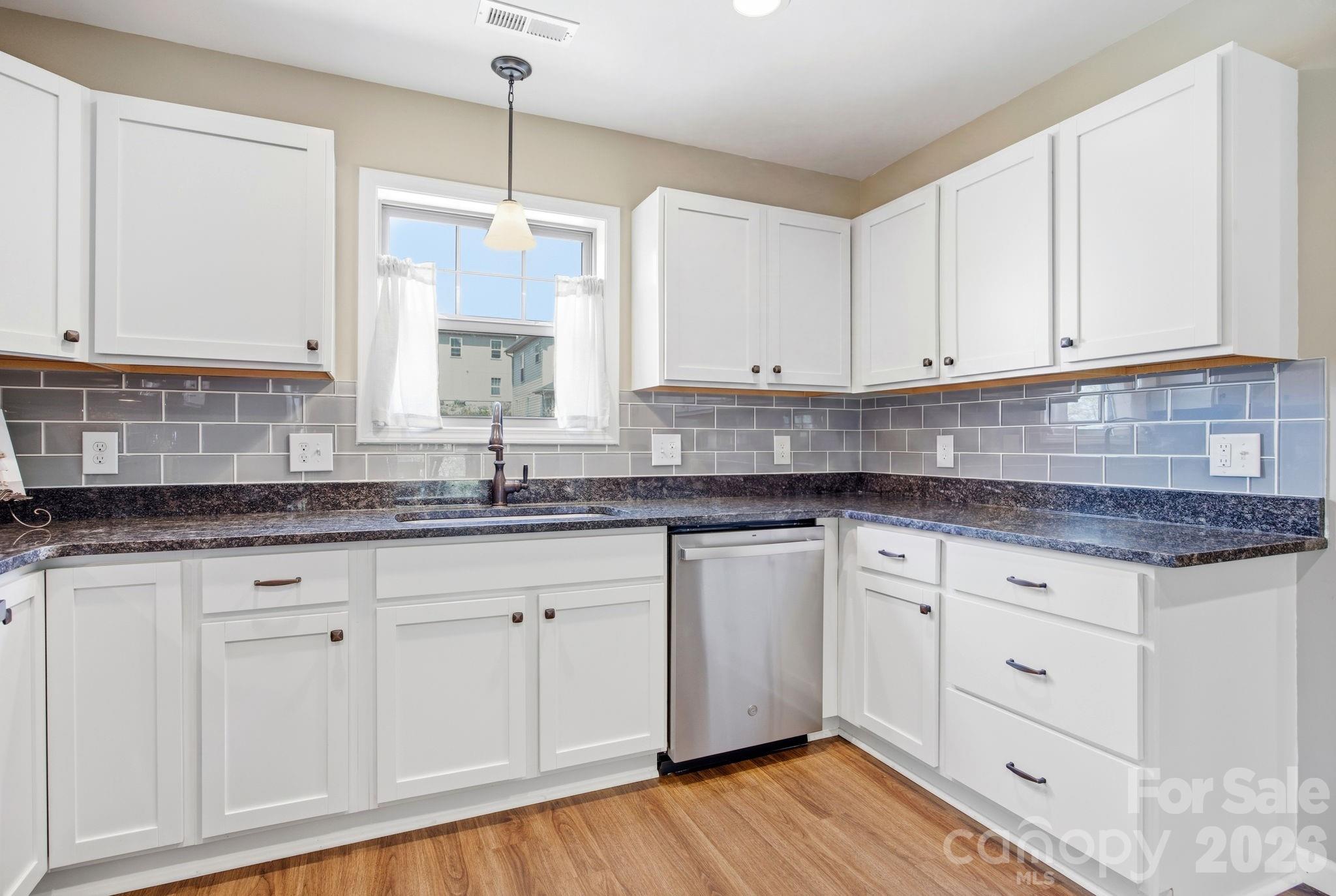 Lillie Farm Cove - Residential