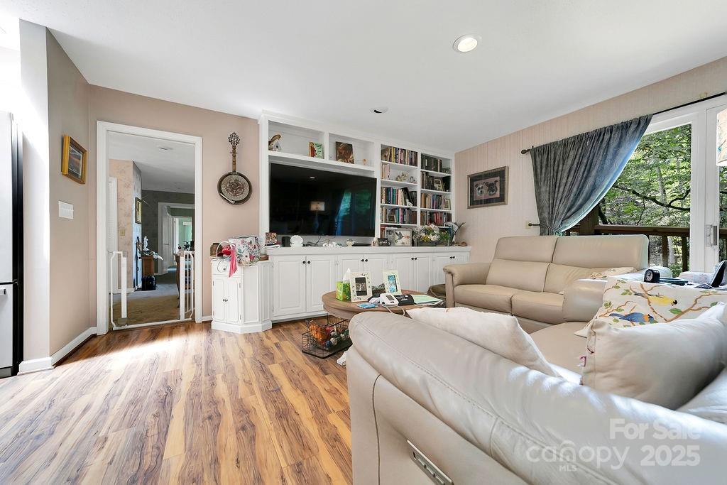 1315 Glen Cannon Drive