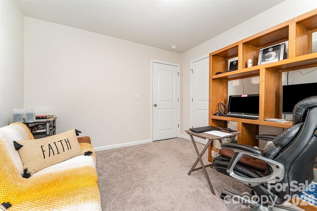 Ashton Manor - Residential