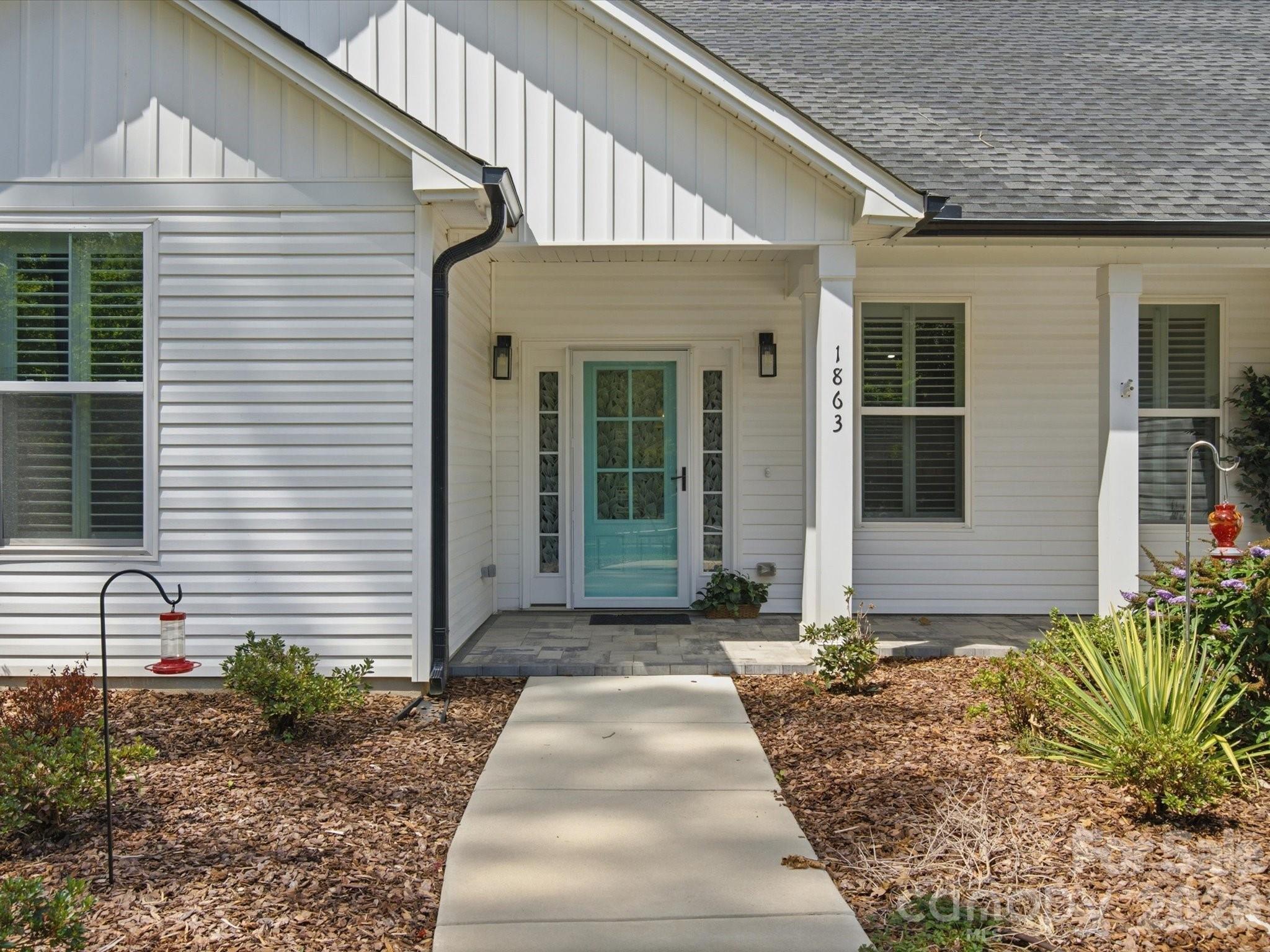 1863 Sardis Drive