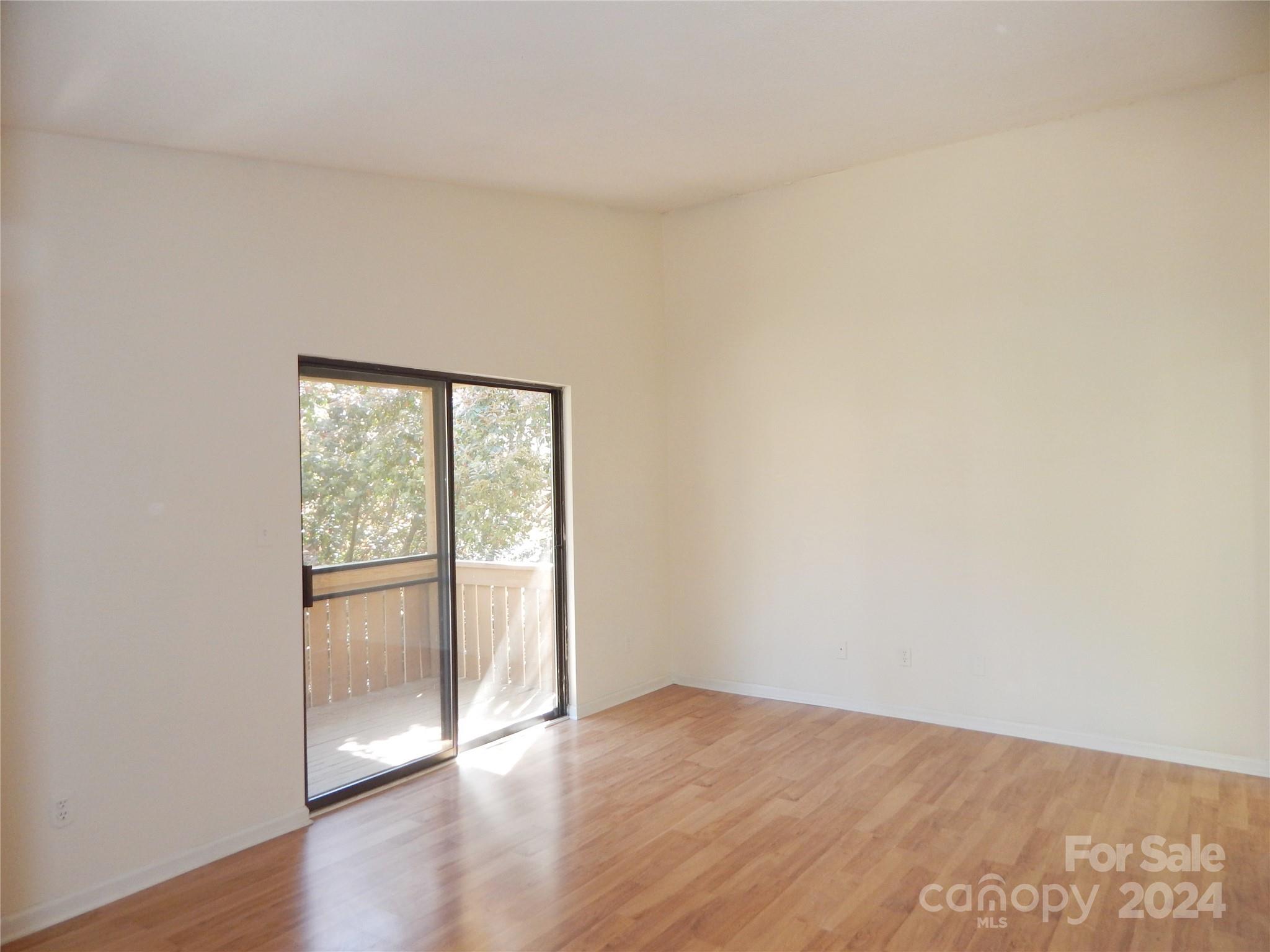 Riverview Villas - Residential