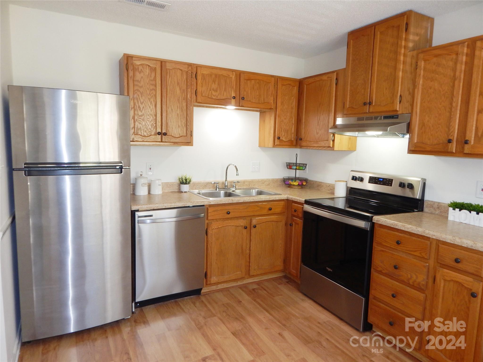 Riverview Villas - Residential