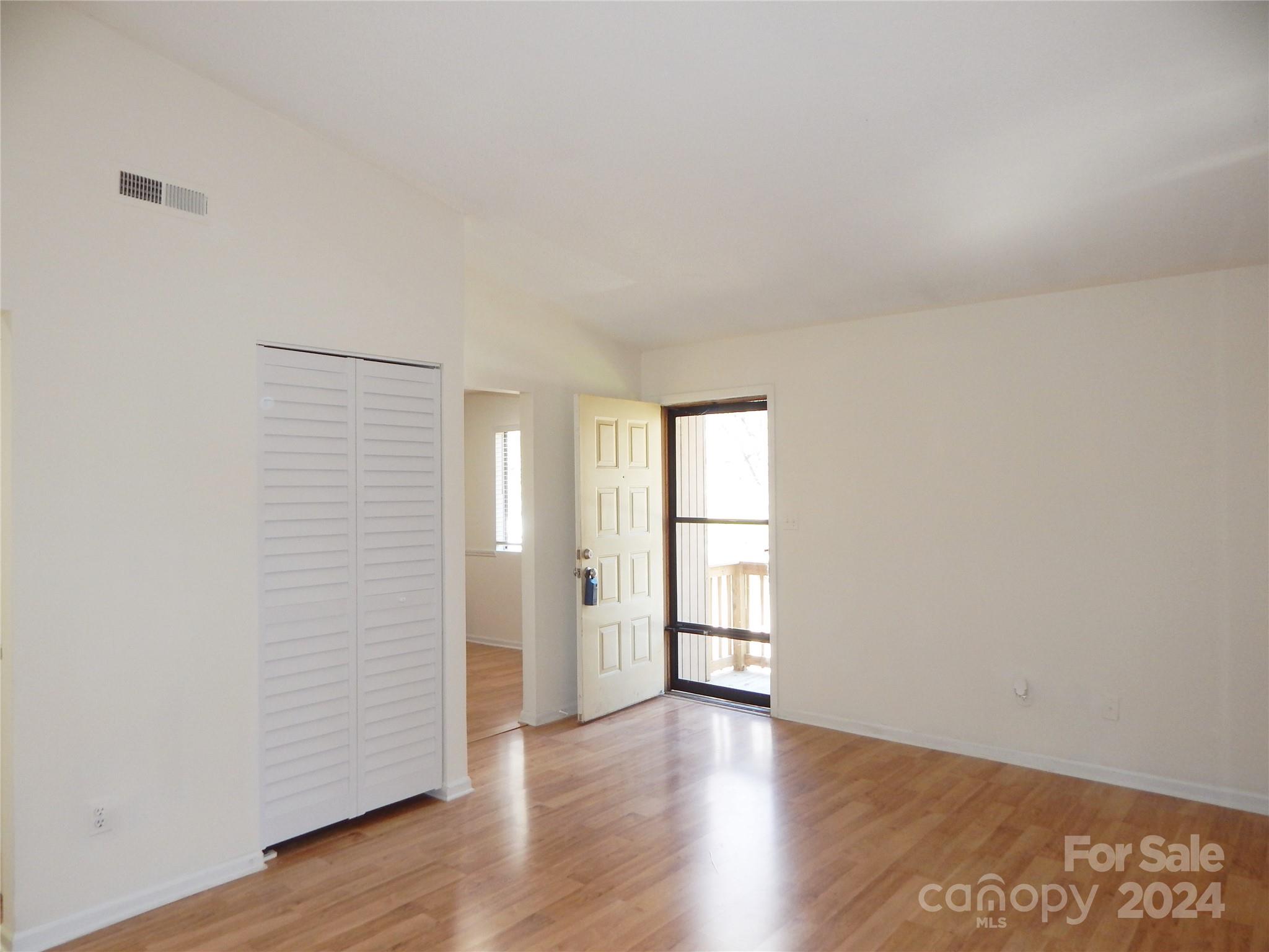 Riverview Villas - Residential