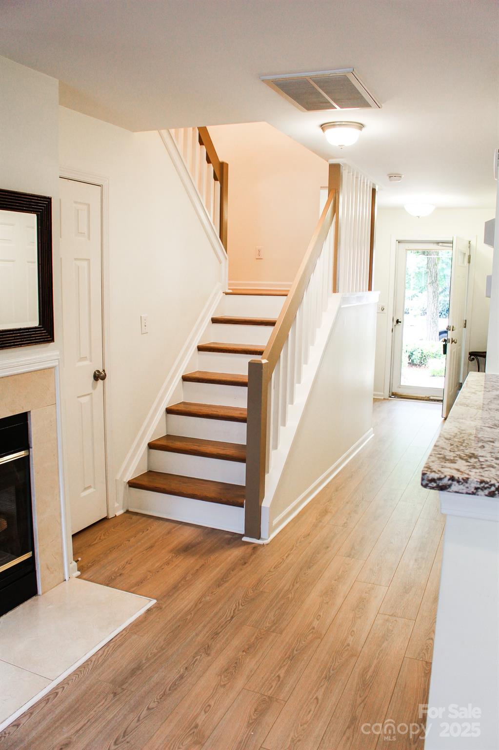 4564 Antelope Lane